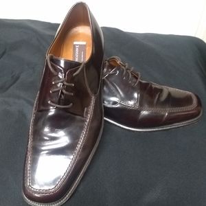 Johnston and Murphy patent leather shoe